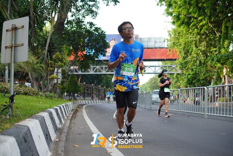 Race photo from SURABAYA ISOPLUS MARATHON 2025