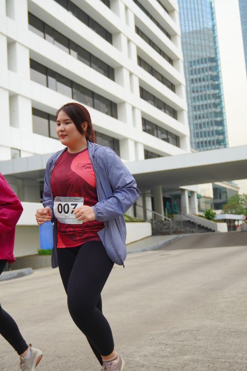 Race photo from Assurance Fun Run 2024