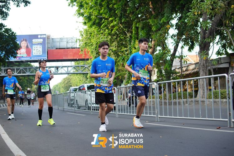 Race photo from SURABAYA ISOPLUS MARATHON 2025