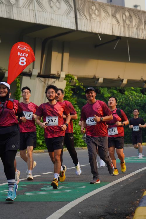 Race photo from Assurance Fun Run 2024