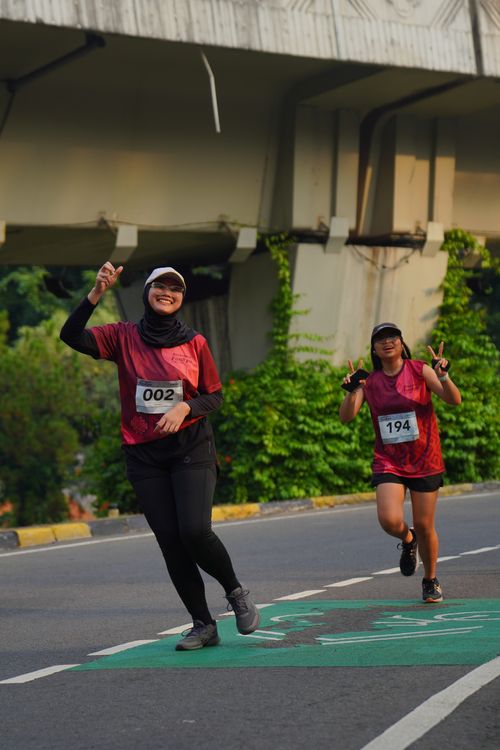 Race photo from Assurance Fun Run 2024