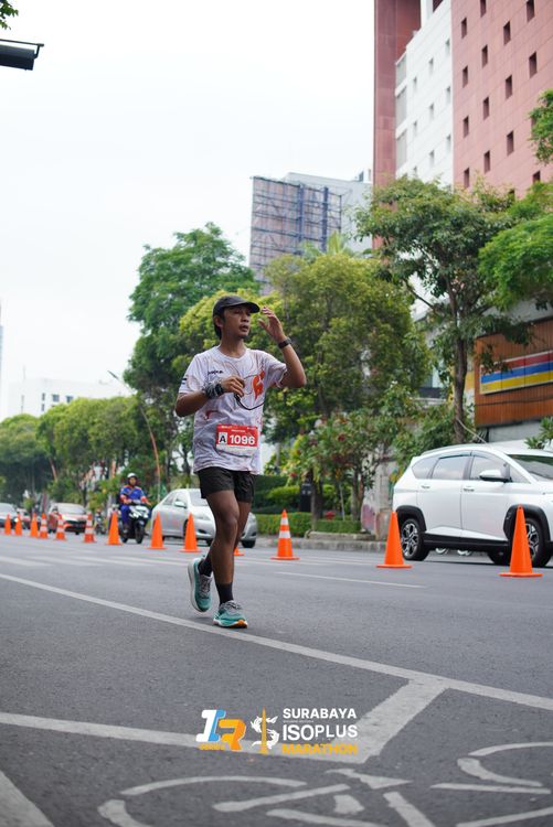 Race photo from SURABAYA ISOPLUS MARATHON 2025