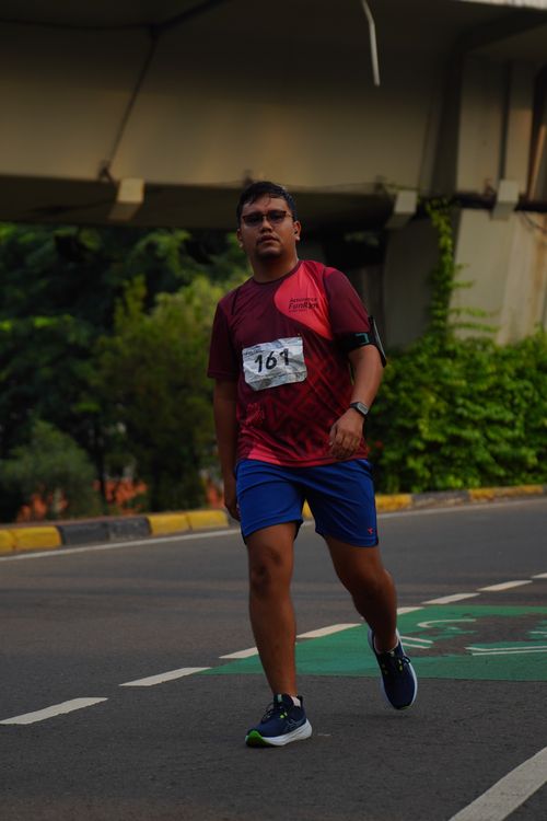 Race photo from Assurance Fun Run 2024