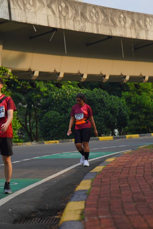Race photo from Assurance Fun Run 2024
