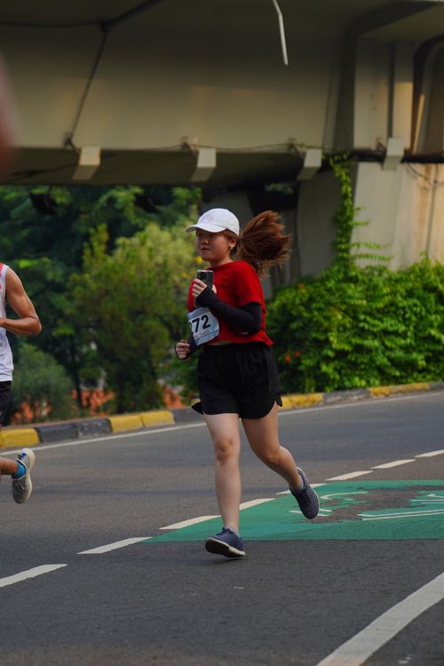 Race photo from Assurance Fun Run 2024