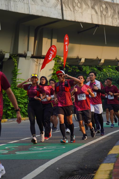 Race photo from Assurance Fun Run 2024