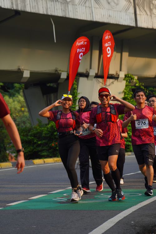 Race photo from Assurance Fun Run 2024