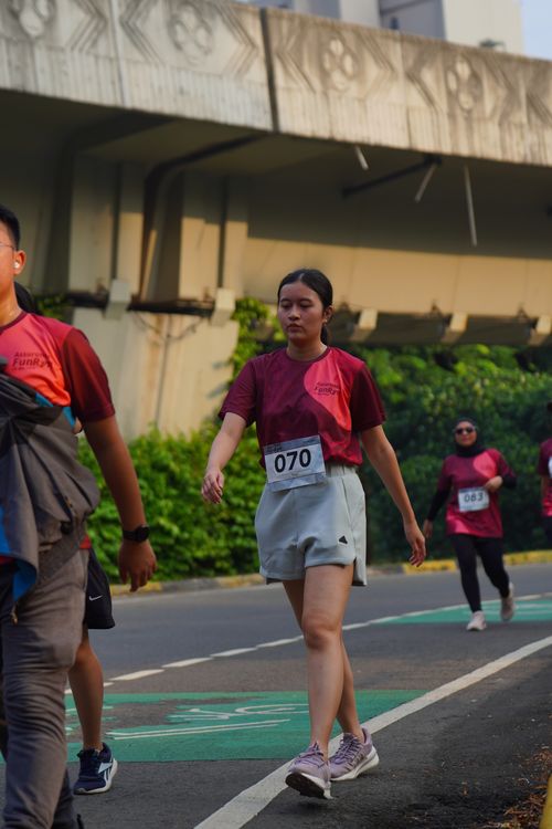 Race photo from Assurance Fun Run 2024