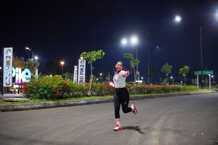 Race photo from PIK NITE RUN VIBES