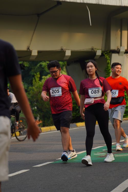 Race photo from Assurance Fun Run 2024