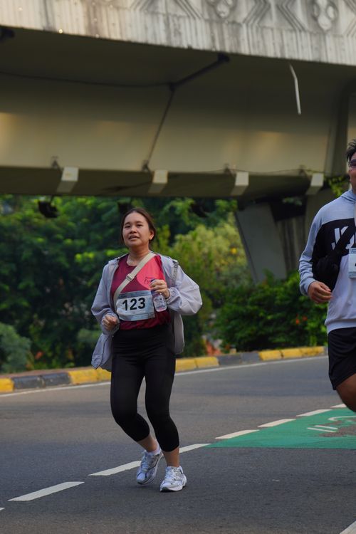 Race photo from Assurance Fun Run 2024