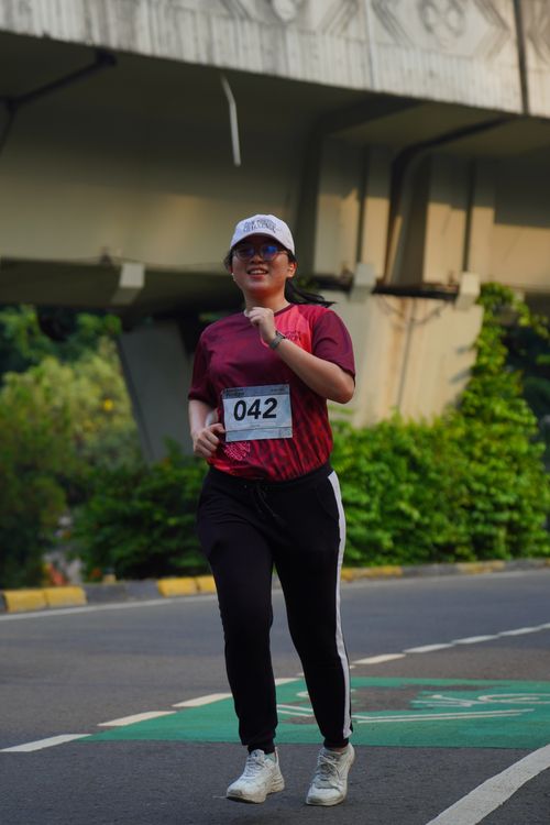 Race photo from Assurance Fun Run 2024
