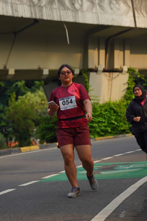 Race photo from Assurance Fun Run 2024