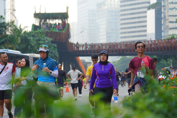 Race photo from Assurance Fun Run 2024