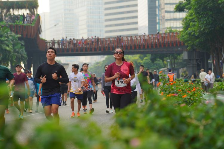 Race photo from Assurance Fun Run 2024