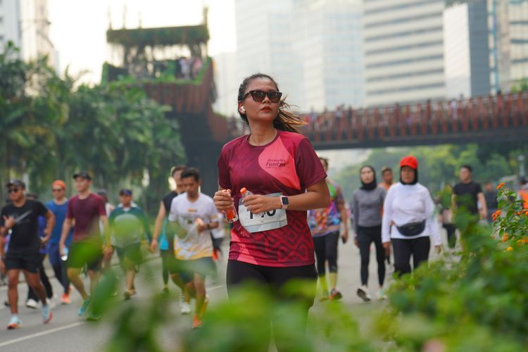 Race photo from Assurance Fun Run 2024