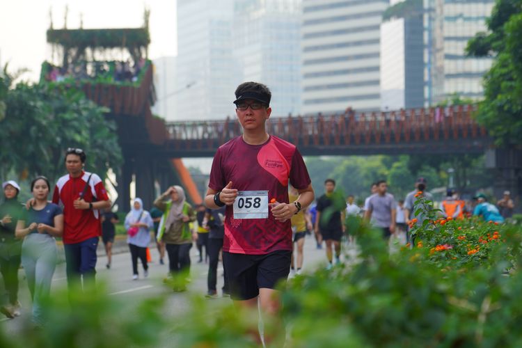 Race photo from Assurance Fun Run 2024