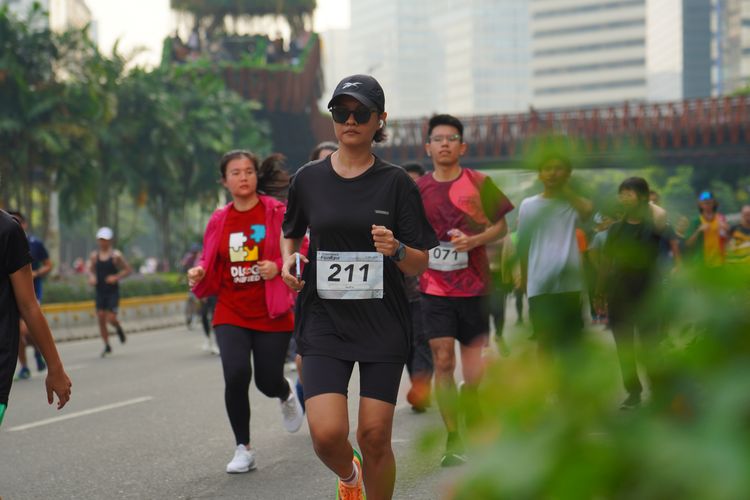Race photo from Assurance Fun Run 2024