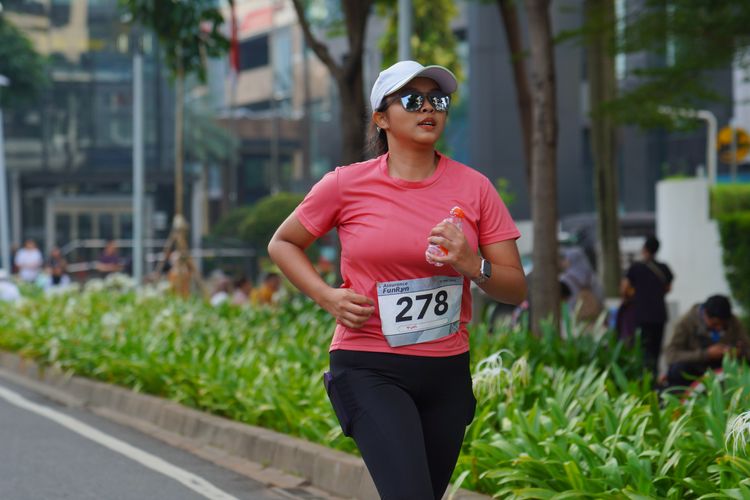 Race photo from Assurance Fun Run 2024