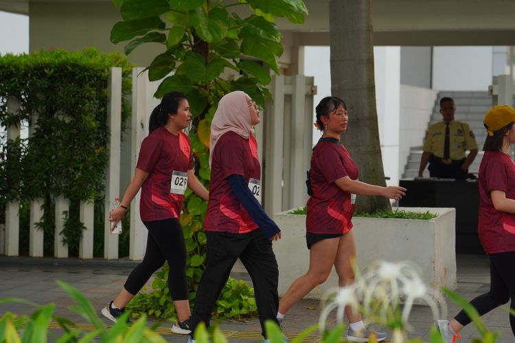 Race photo from Assurance Fun Run 2024