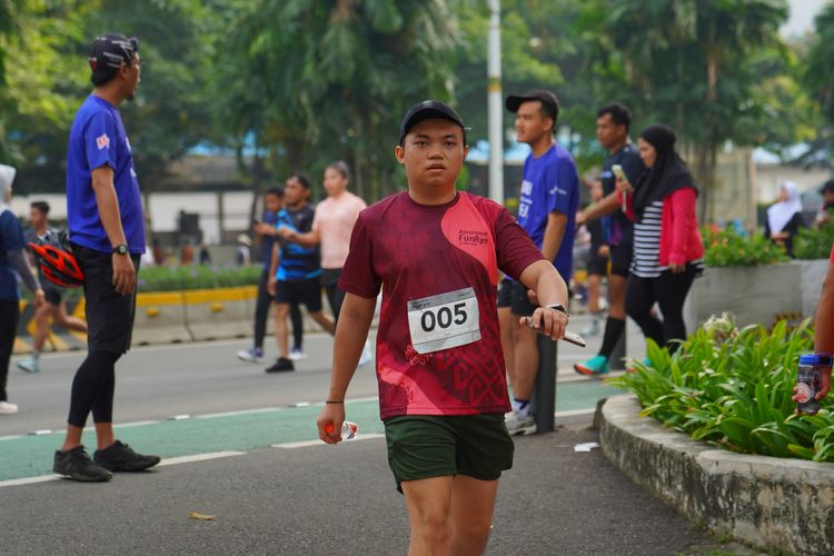 Race photo from Assurance Fun Run 2024