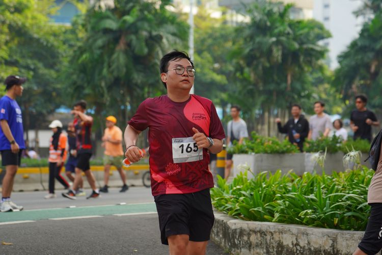 Race photo from Assurance Fun Run 2024
