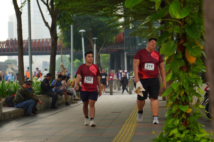 Race photo from Assurance Fun Run 2024