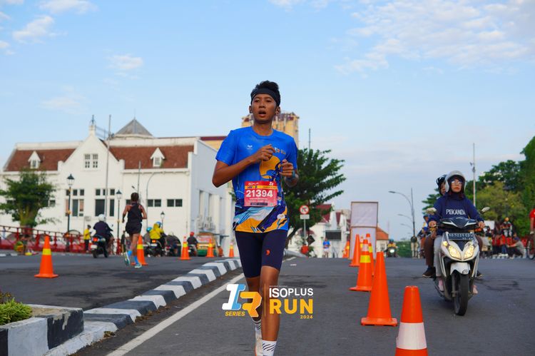 Race photo from Isoplus Run 2024 Surabaya