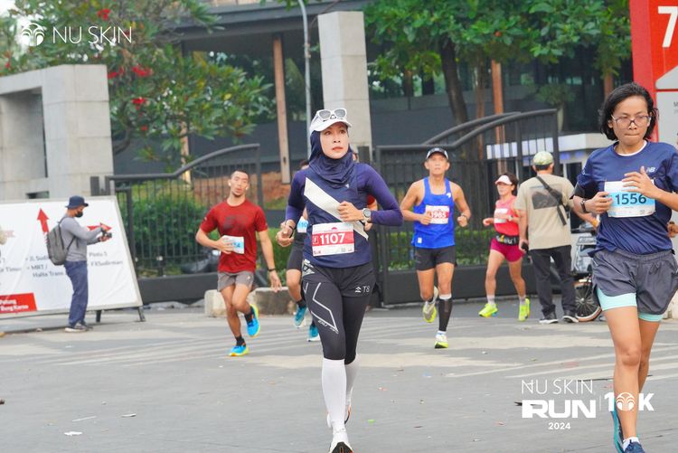 Race photo from Nu Skin Run 10K