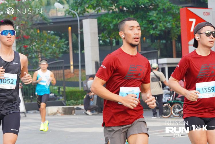 Race photo from Nu Skin Run 10K