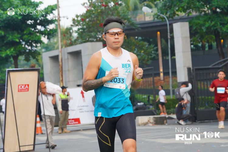 Race photo from Nu Skin Run 10K