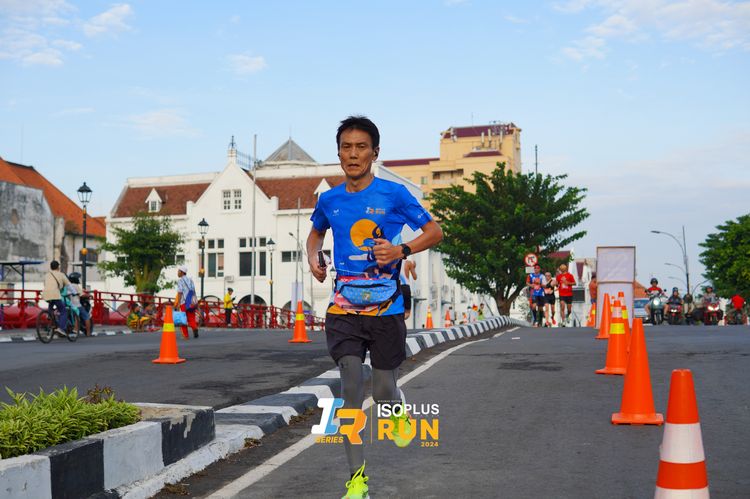 Race photo from Isoplus Run 2024 Surabaya