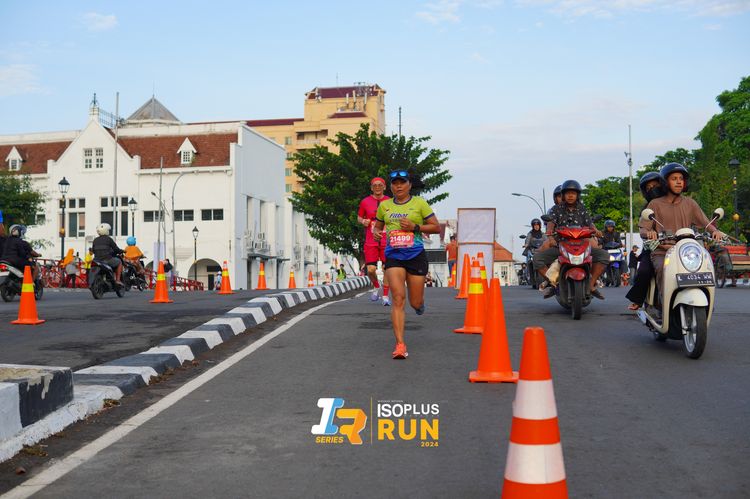 Race photo from Isoplus Run 2024 Surabaya