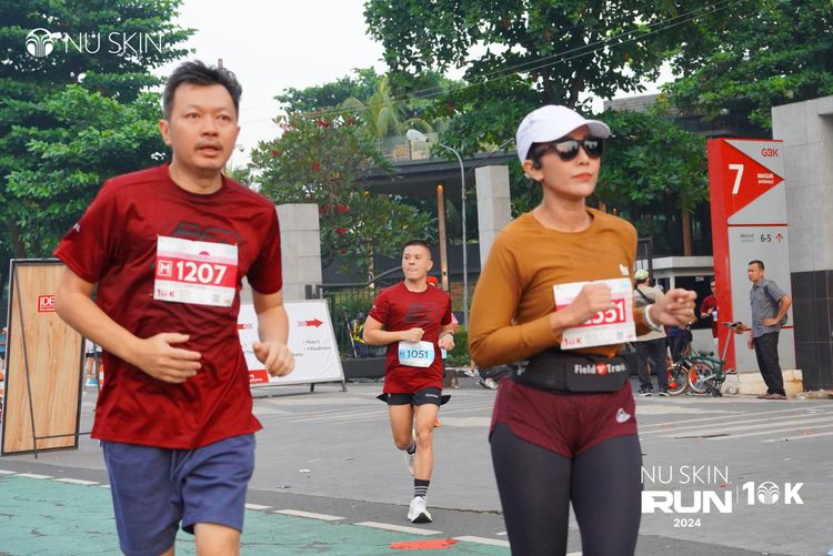 Race photo from Nu Skin Run 10K