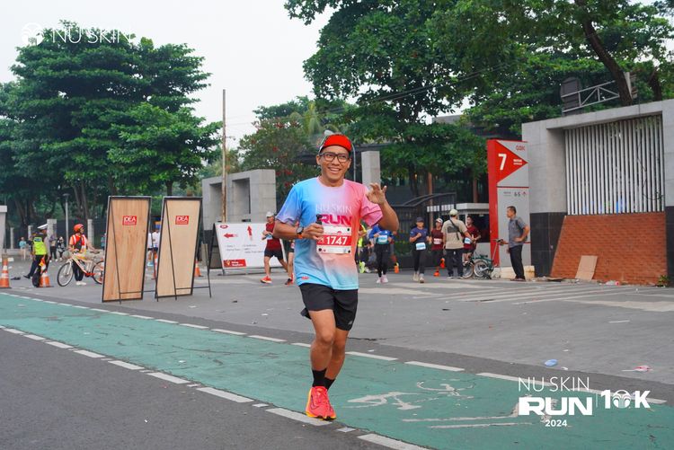 Race photo from Nu Skin Run 10K