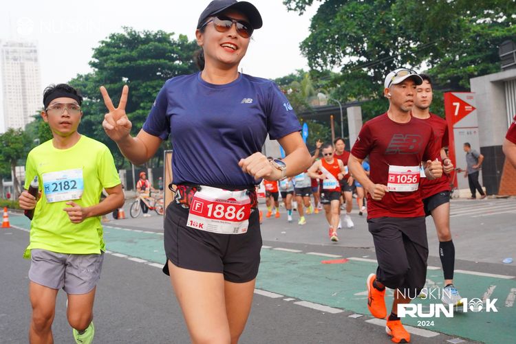 Race photo from Nu Skin Run 10K