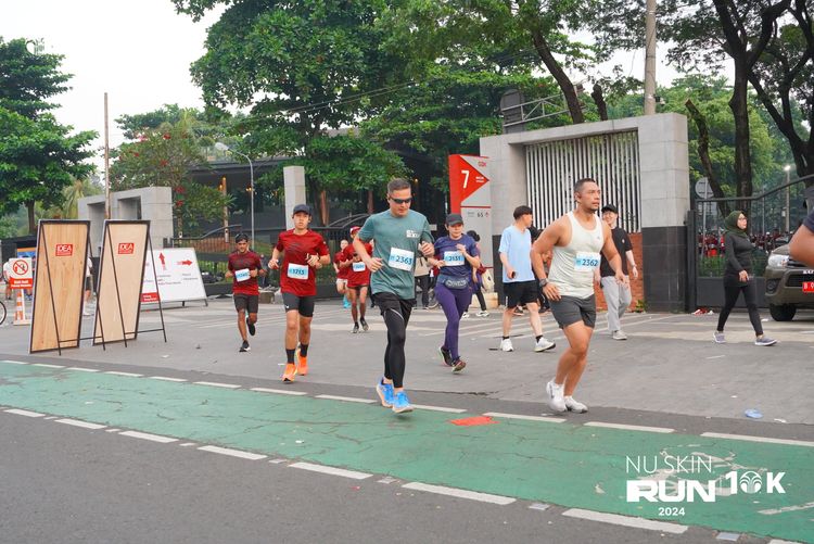 Race photo from Nu Skin Run 10K