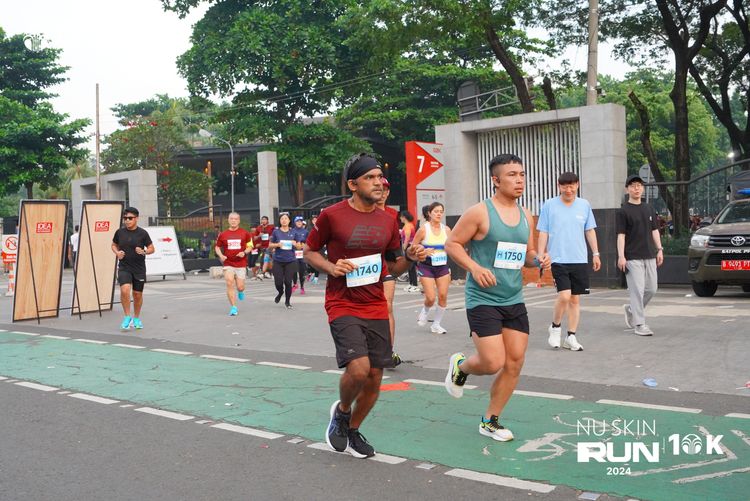 Race photo from Nu Skin Run 10K