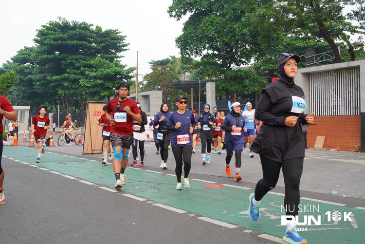 Race photo from Nu Skin Run 10K