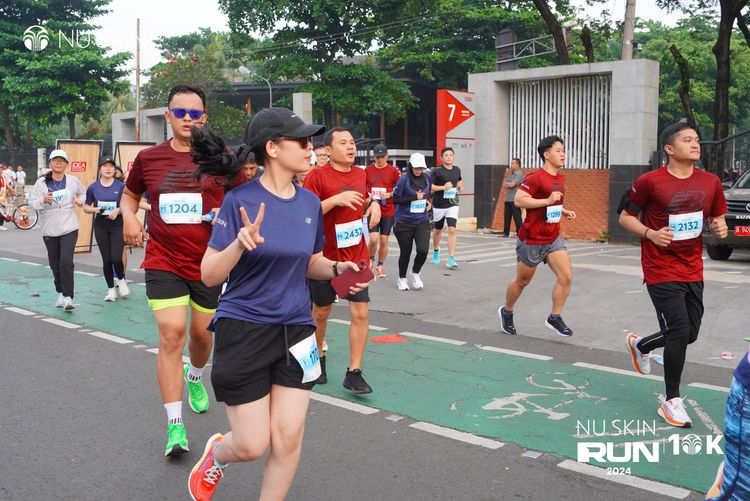 Race photo from Nu Skin Run 10K