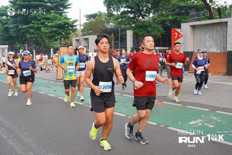 Race photo from Nu Skin Run 10K