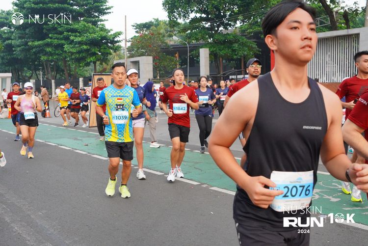 Race photo from Nu Skin Run 10K
