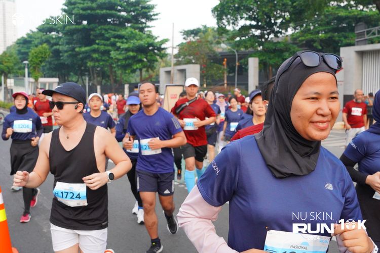 Race photo from Nu Skin Run 10K
