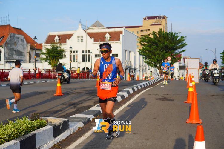 Race photo from Isoplus Run 2024 Surabaya