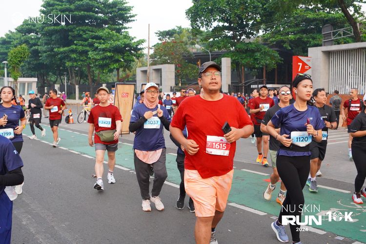Race photo from Nu Skin Run 10K