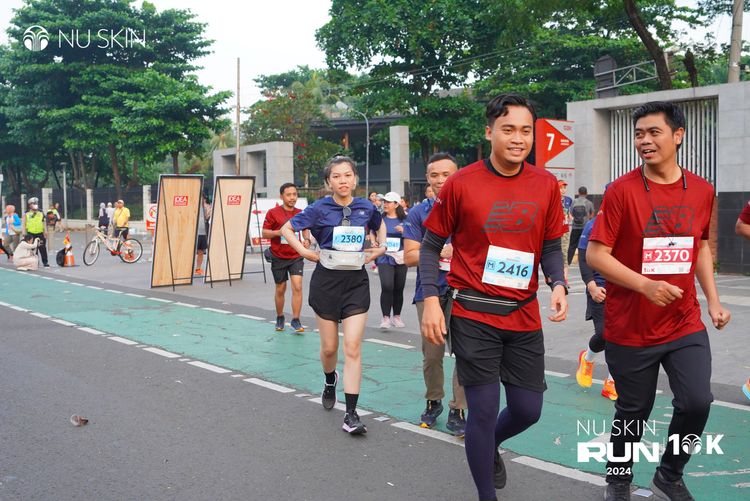 Race photo from Nu Skin Run 10K