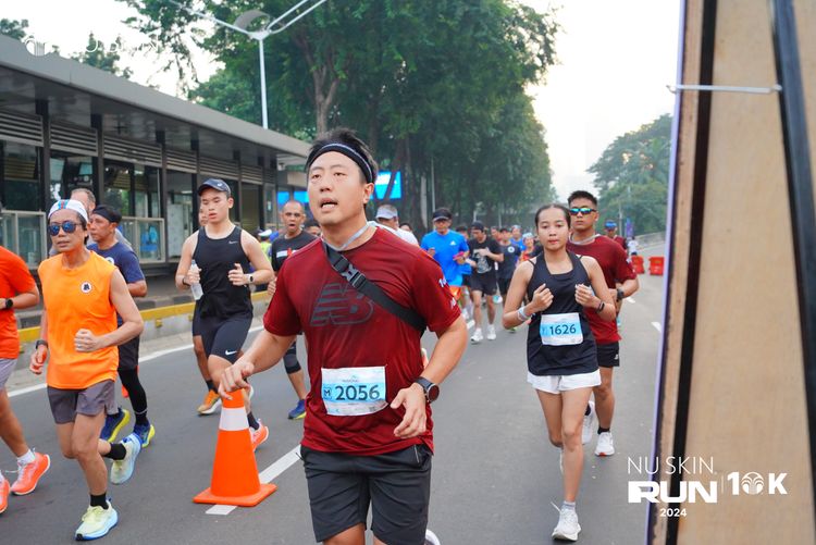 Race photo from Nu Skin Run 10K