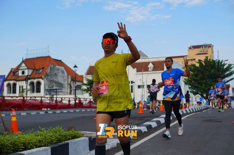 Race photo from Isoplus Run 2024 Surabaya