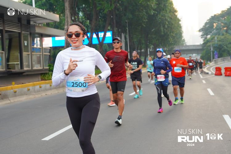 Race photo from Nu Skin Run 10K