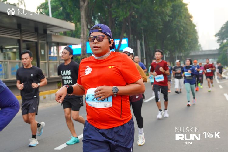 Race photo from Nu Skin Run 10K